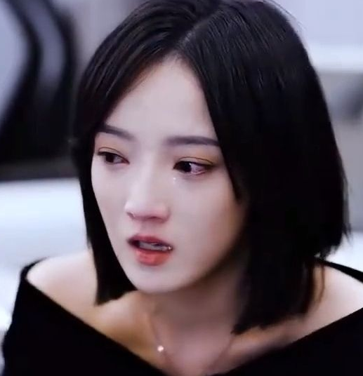 娇妻带球跑，帝少你走开 第01集