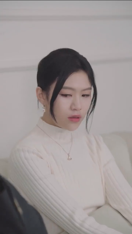 被偷走爱的那十年 第01集